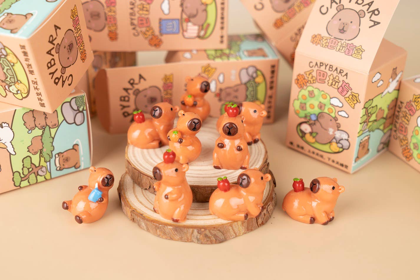 CAPYBARA MINI FIGURINE BLIND BOX