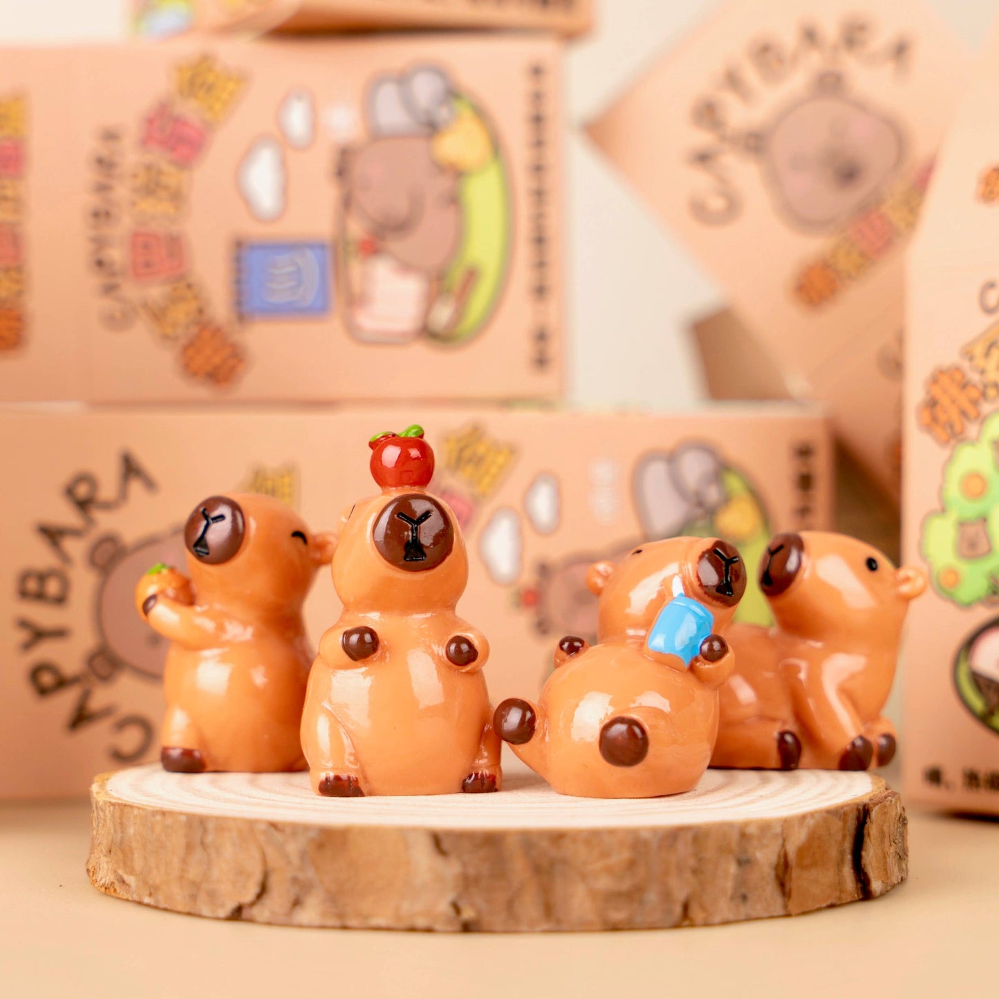 CAPYBARA MINI FIGURINE BLIND BOX